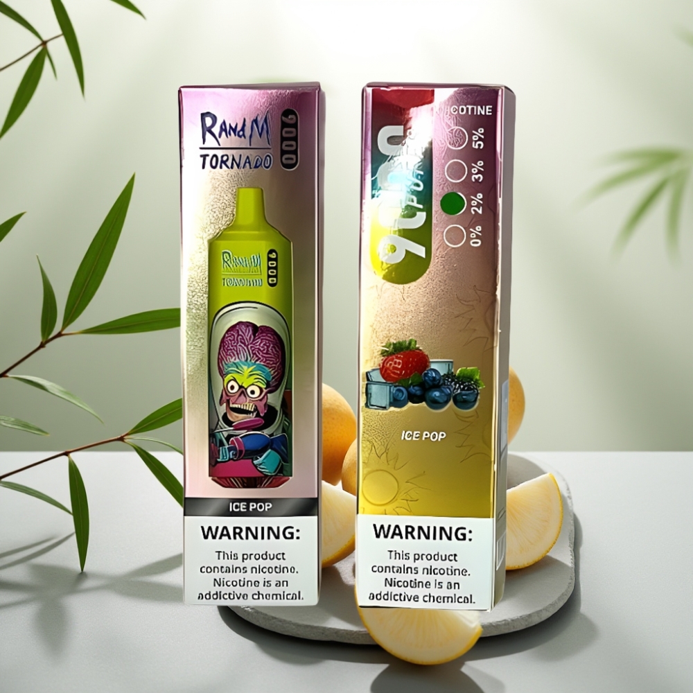 RandM Tornado 9000 Puffs - 850 mAh, 18 mL, Mesh Coil, Afișaj RGB, Aroma Ice Pop